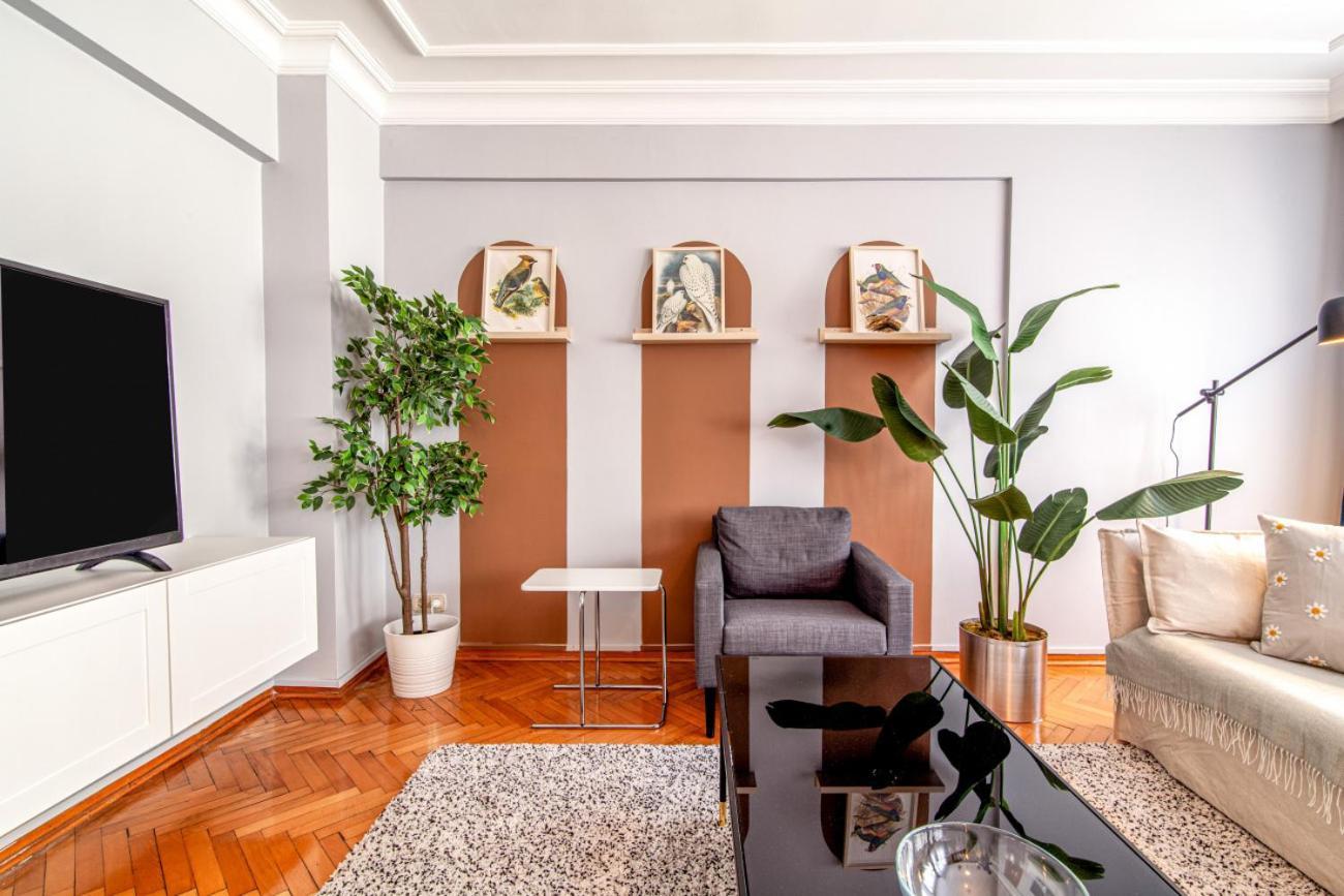 Gorgeous Flat With Lovely Balcony In Nisantasi Estambul Exterior foto